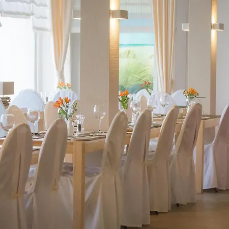 Otel Seehotel Schwanenhof Mölln