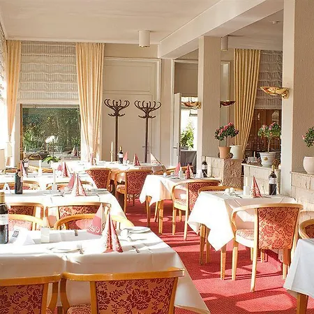 Seehotel Schwanenhof Мельн